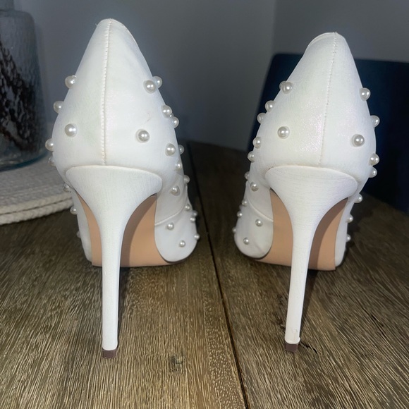 Lulus White Pearl Heels | Size 7 💍🤍 - Picture 5 of 7